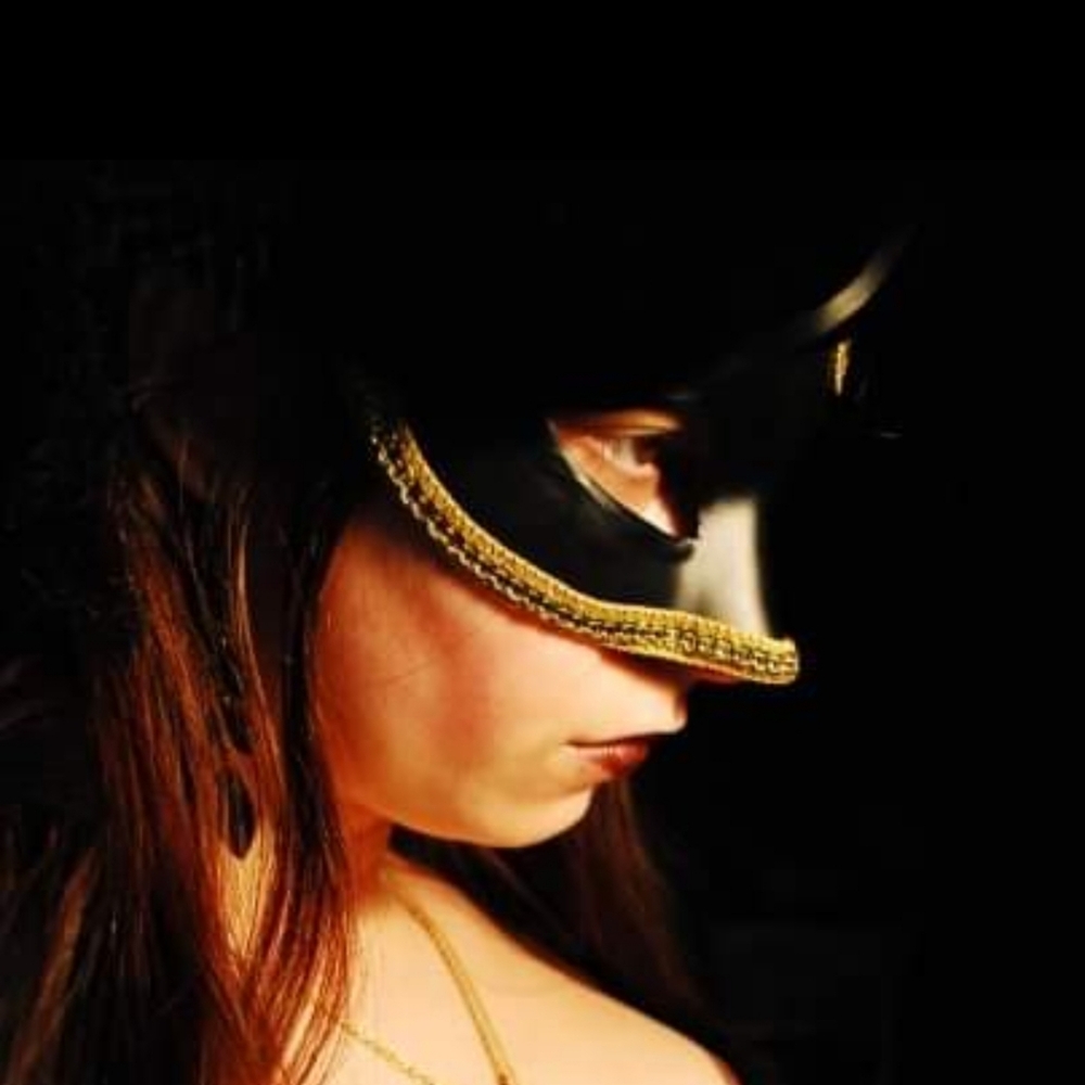 Masquerade Mask - Picture 7 of 7
